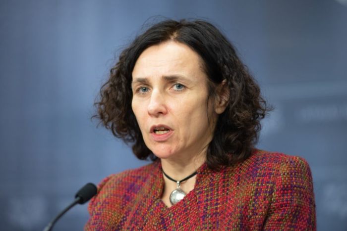 Pedagogu arodbiedrība uztur demisijas pieprasījumu Šuplinskai, lai gan sadarbība esot mazliet uzlabojusies