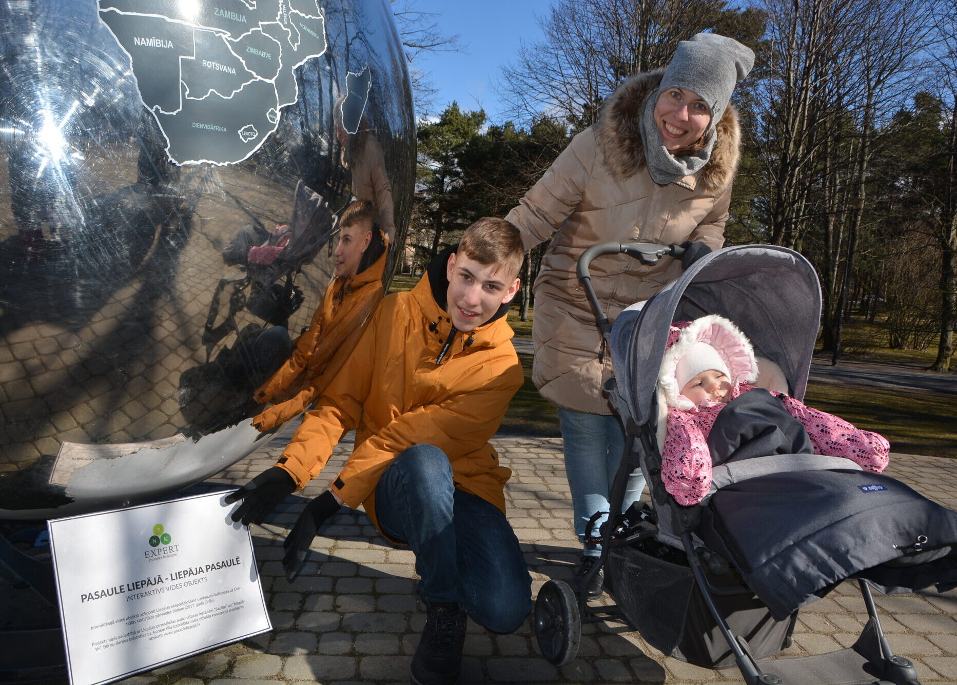 “Lai Liepājā dzimst bērni!” Ko liepājnieki vēl svētkos savai pilsētai un ko par mums domā citi