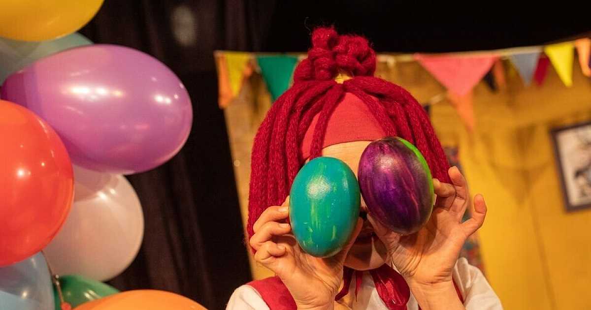 Paliec mājās: tiešsaistē – leļļu teātris, izrāde un koncerti