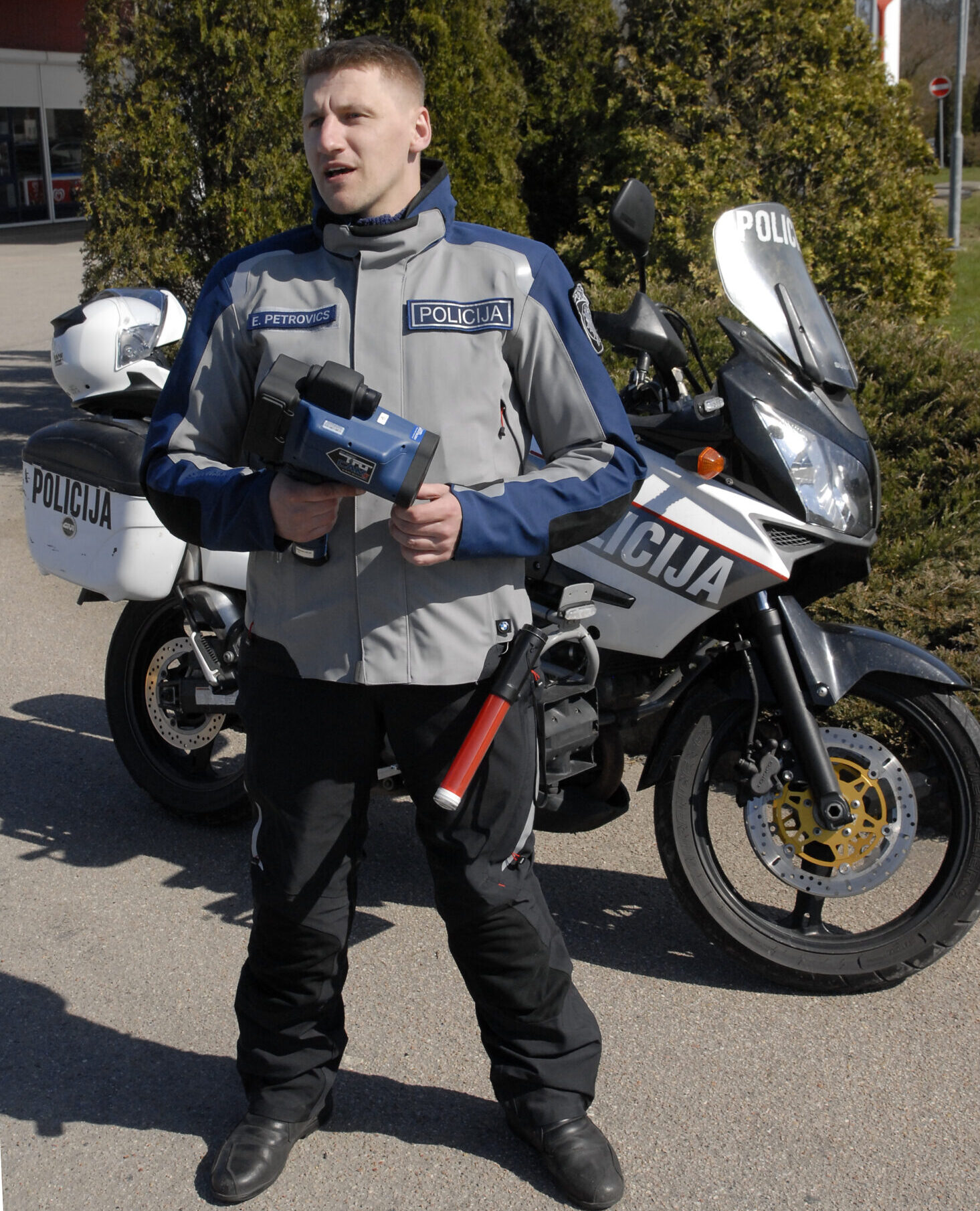 “Kur steidzamies, cienītais…?” Braukšanas ātruma kontroles nedēļā policisti ķer pārkāpējus