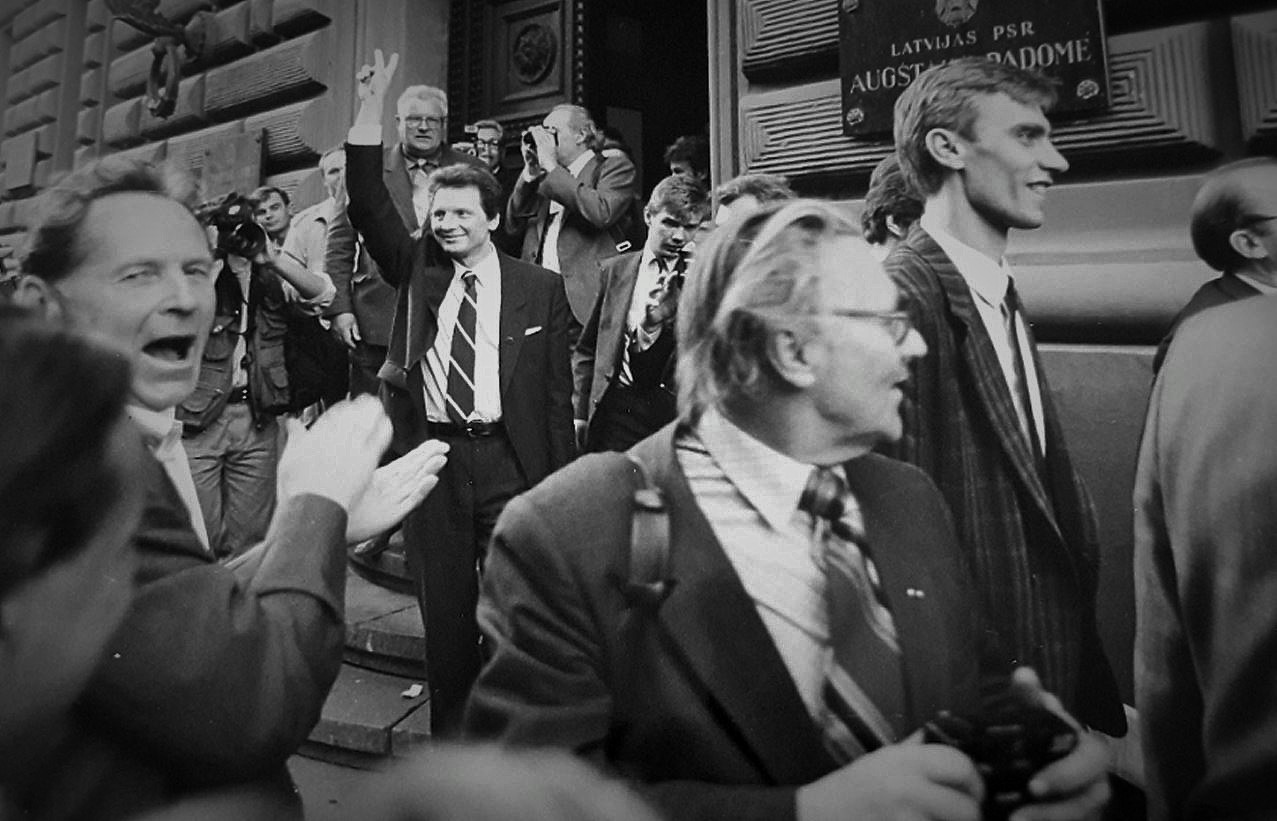 Labāko valstsvīru un valstssievu meklējumos. Kur zuda, kur rast un kāds viņš ir – ideālais politiķis?