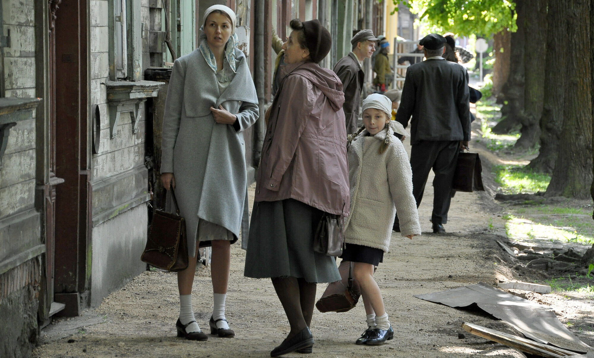 Kino tieši uz mūsu ielas bruģa. Liepājas vēsturiskajās vietās uzņem spēlfilmu