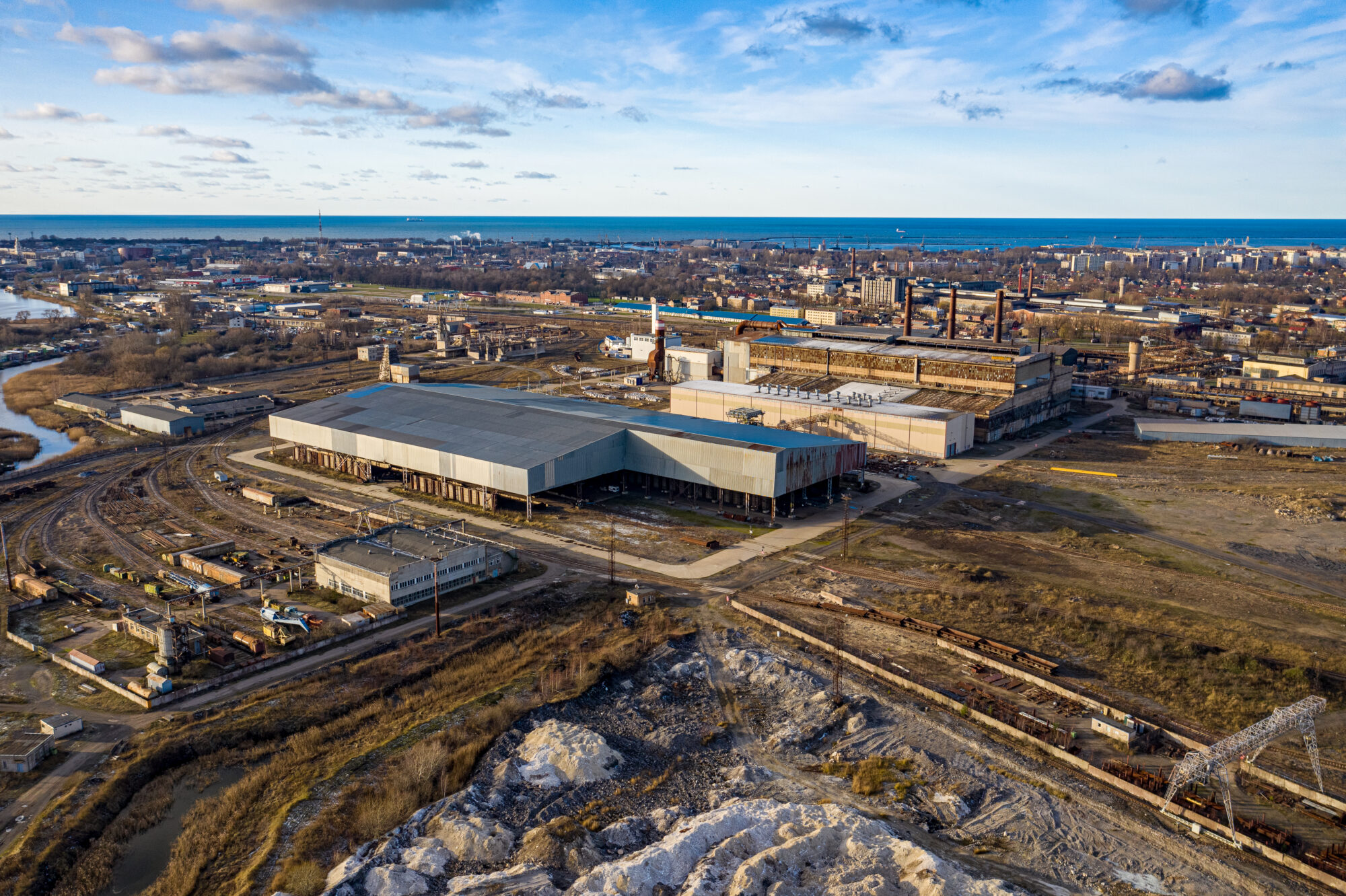SEZ valde vēl nepieņem lēmumu par bijušā “Liepājas metalurga” teritorijas iegādi