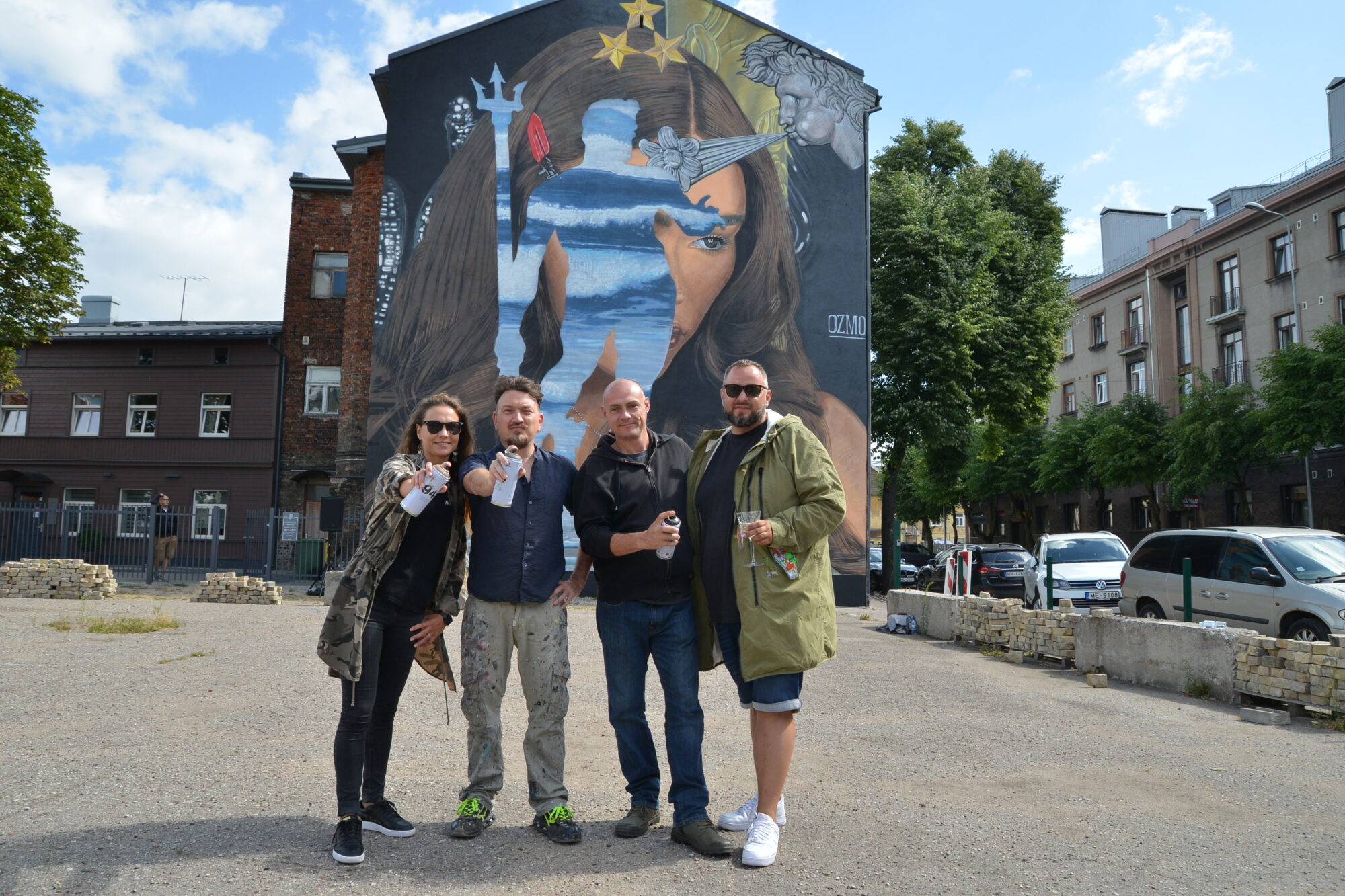 Pasaulē pazīstamais grafiti mākslinieks OZMO savu jaunāko sienas gleznojumu radījis Liepājā