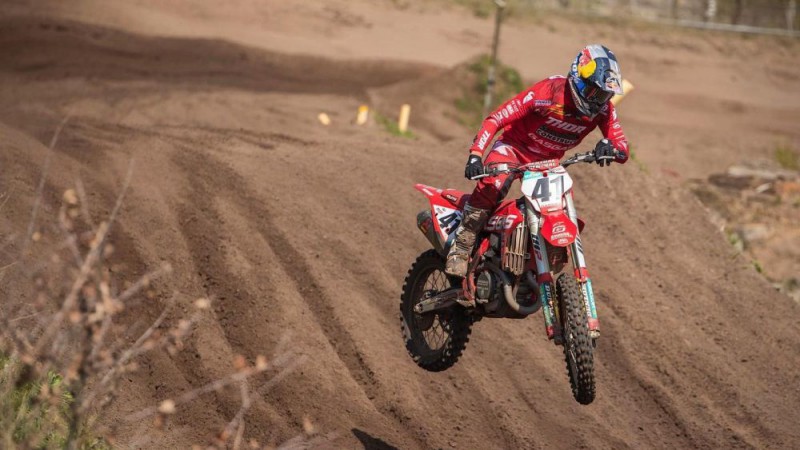 Jonass otrajā braucienā un arī Beļģijas posmā kāpj uz goda pjedestāla