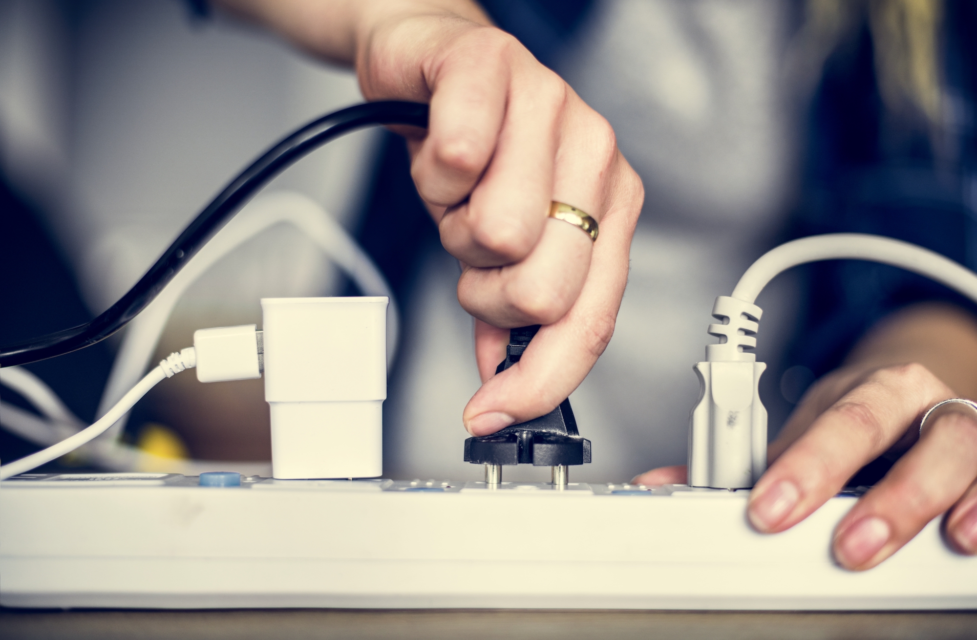 Kā samazināt rēķinu par elektrību?