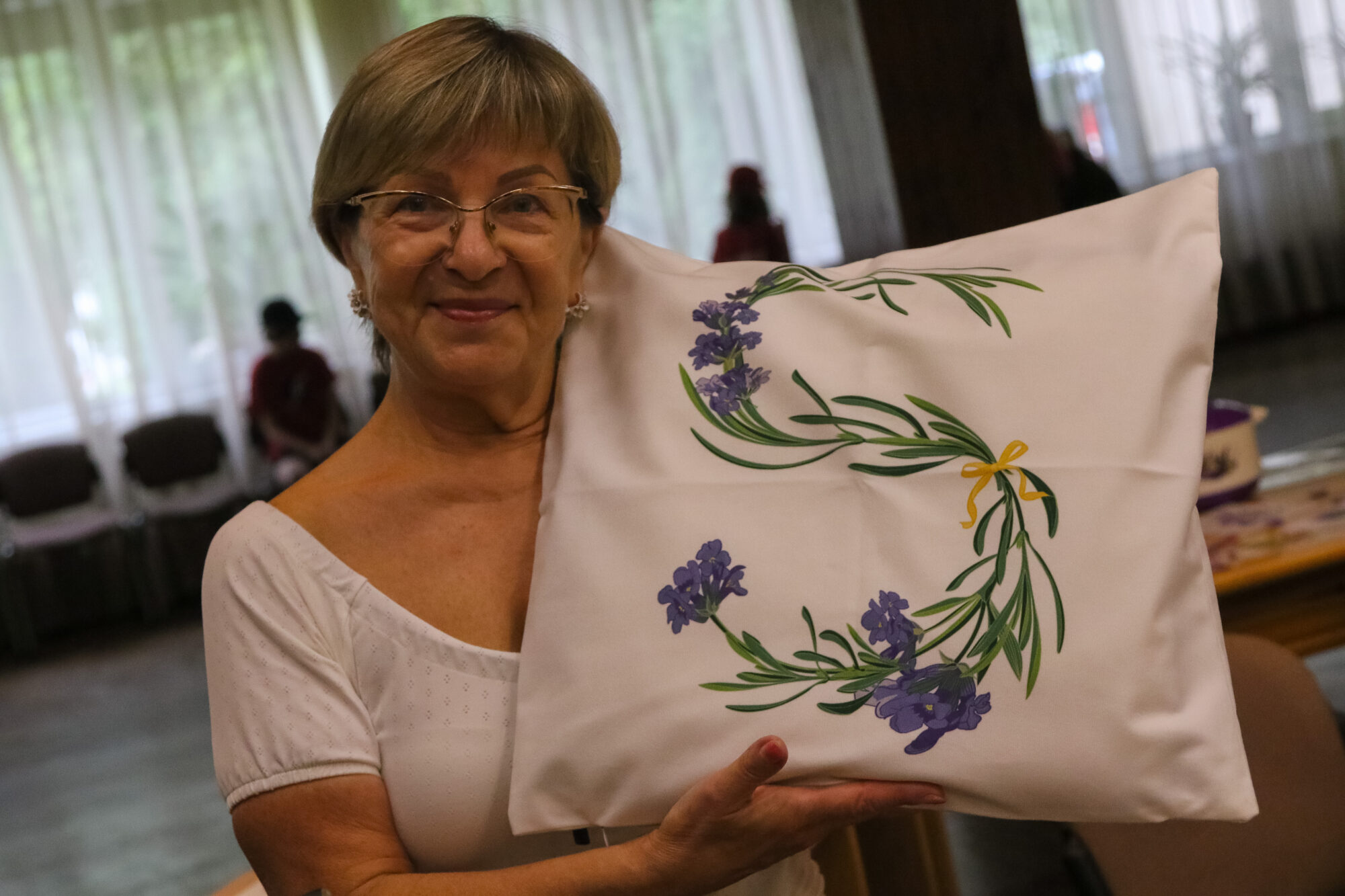 Violetajā lavandu mākonī. Svetlanas Grinbergas aizraušanās ir violeto toņu un lavandas ziedu tematika