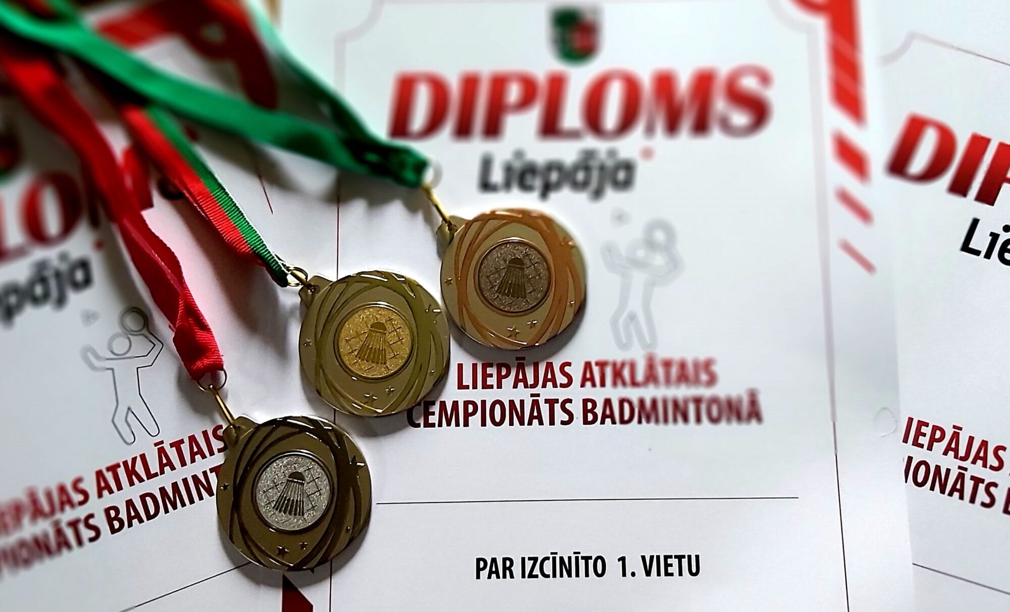 Aizvadīts Liepājas atklātais čempionāts badmintonā
