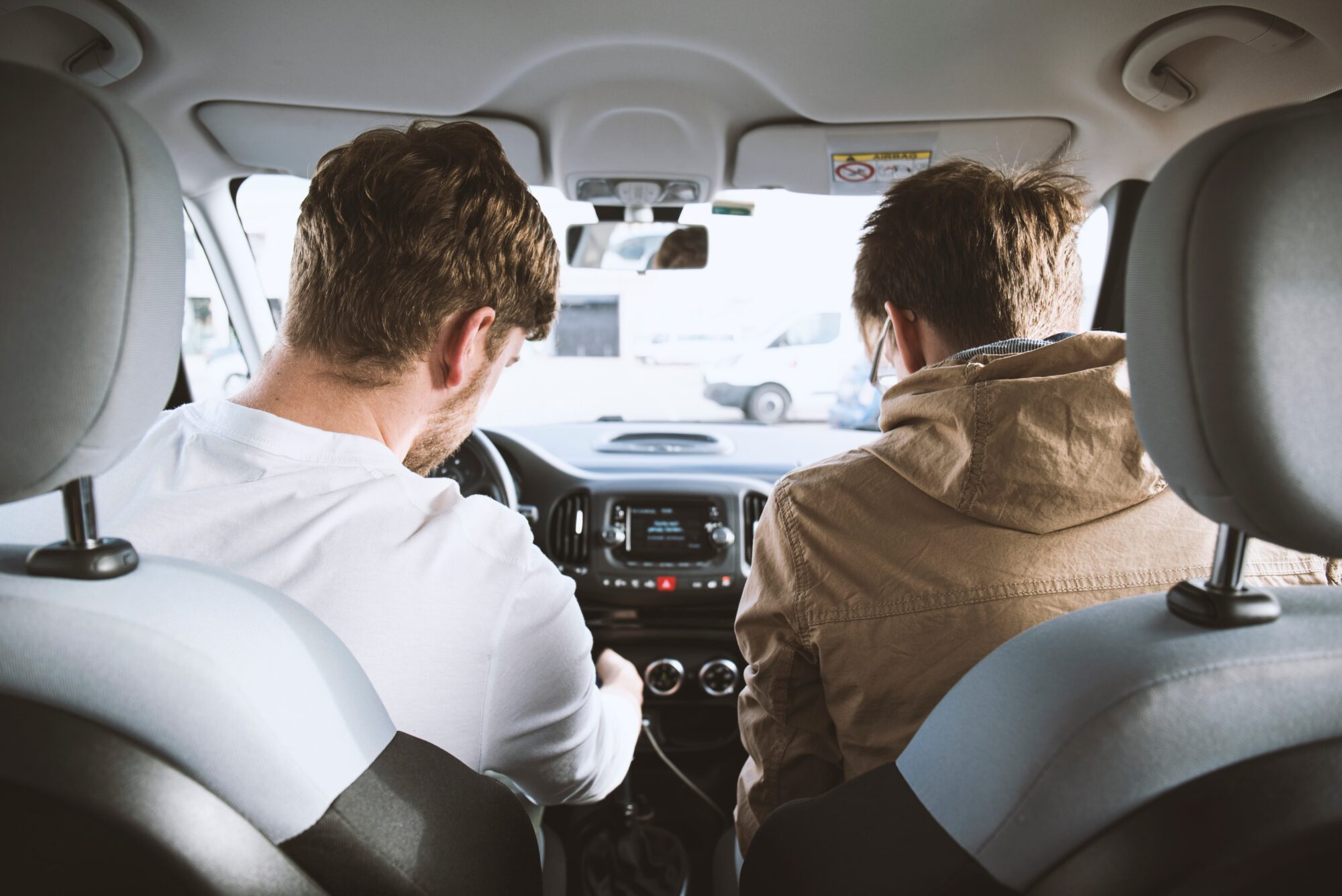 Dzērumā māca braukt ar auto