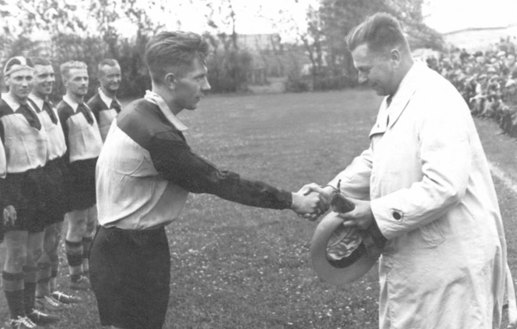 Lai ar kādi vēji pūš… Kā pārmaiņas valsts iekārtā ietekmēja sporta veidu attīstību un panākumus Liepājā?