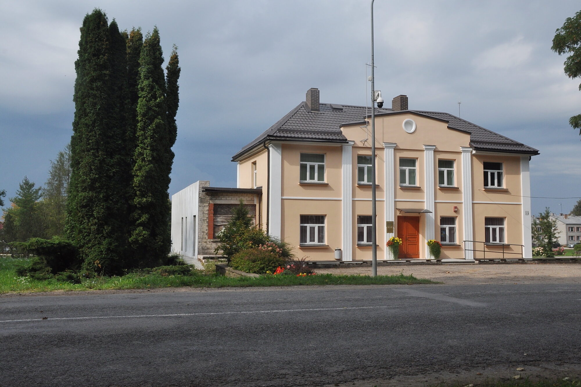 Gramzdā beidzot atbrīvojas no spoku mājas