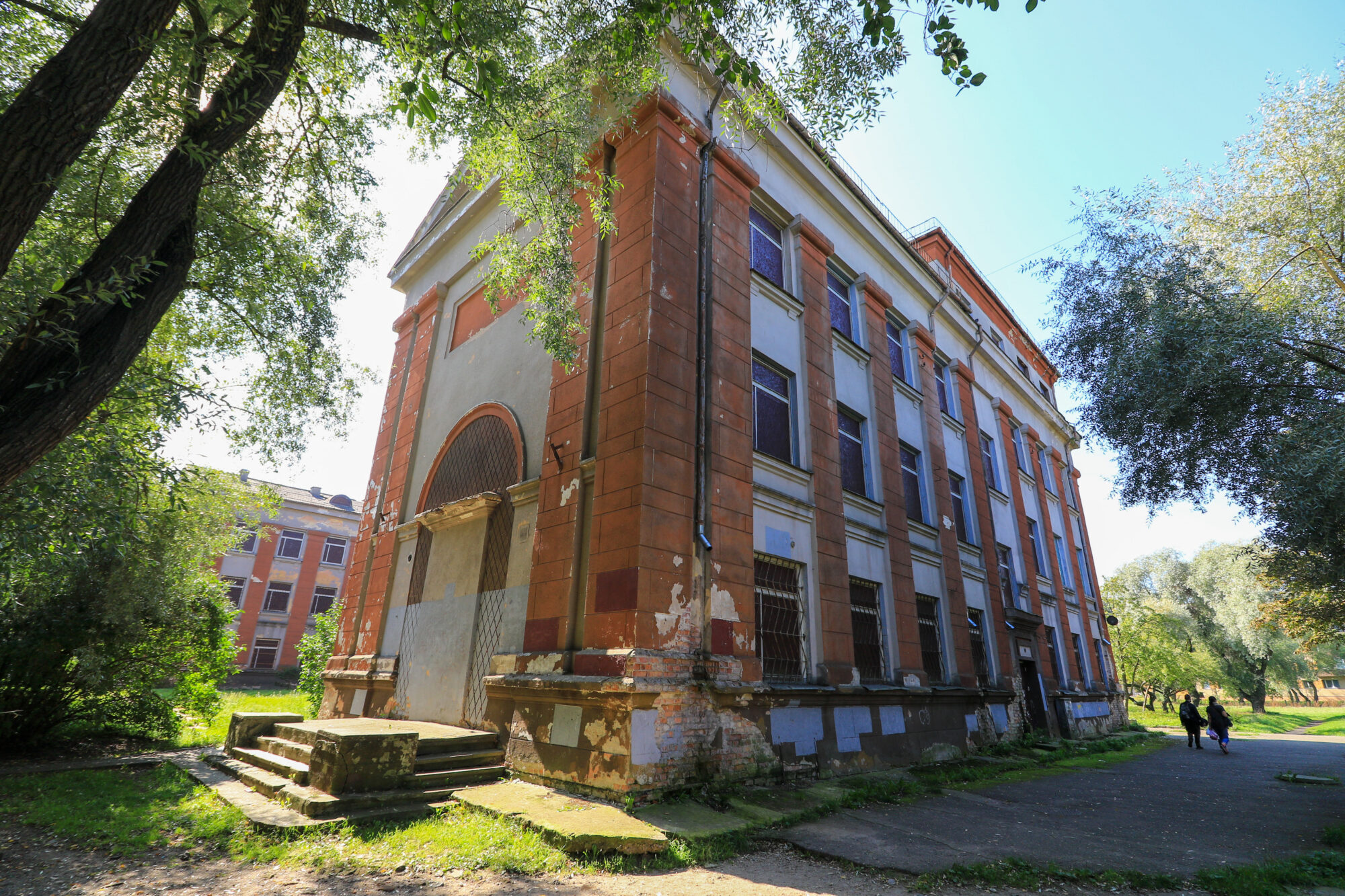 Bijušās 11.vidusskolas teritorijā varētu tapt mājokļi vai veikali