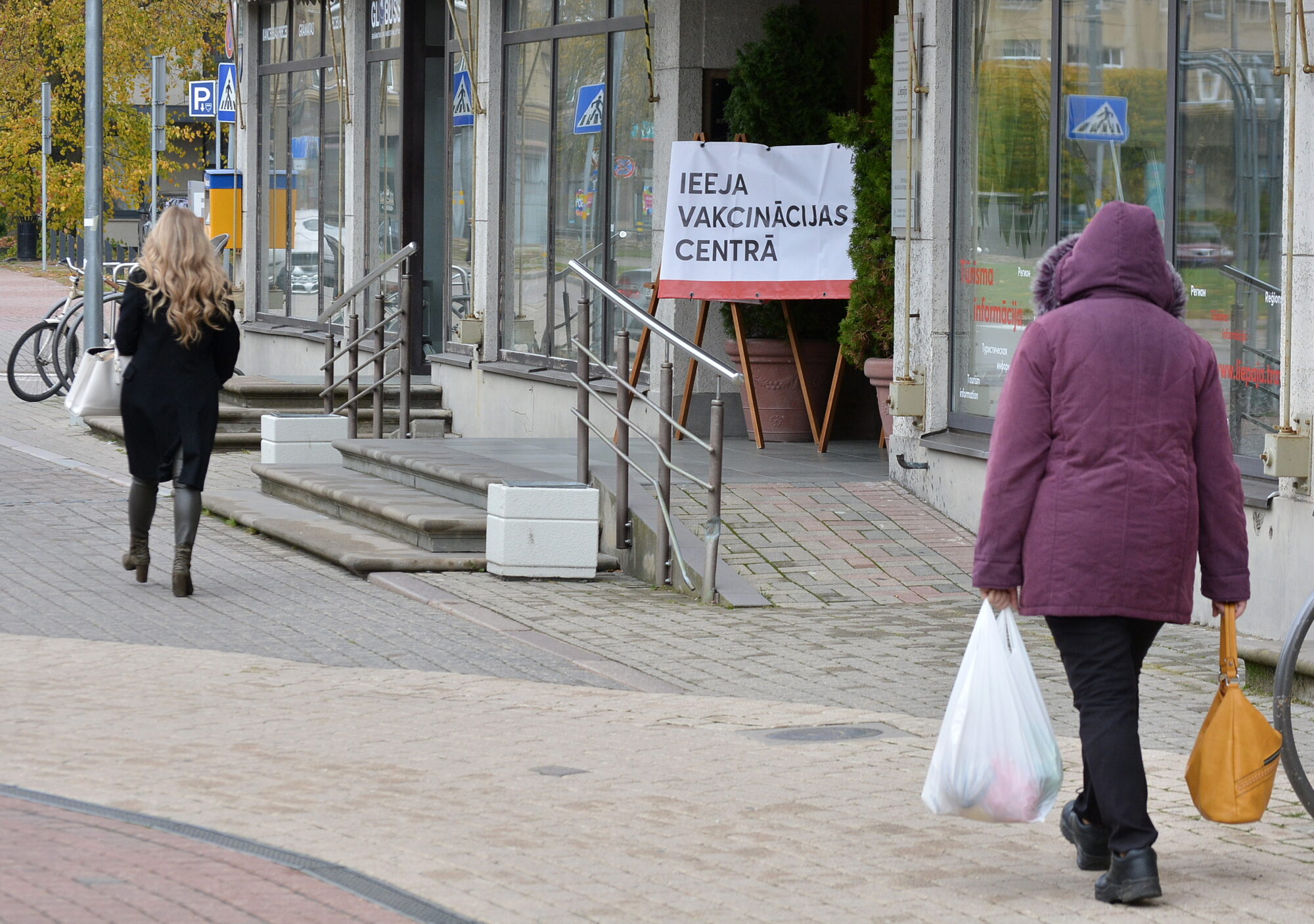 Ja mājsēdes laikā nepieciešams pārvietoties ārpus mājām. Kā aizpildīt pašapliecinājumu?