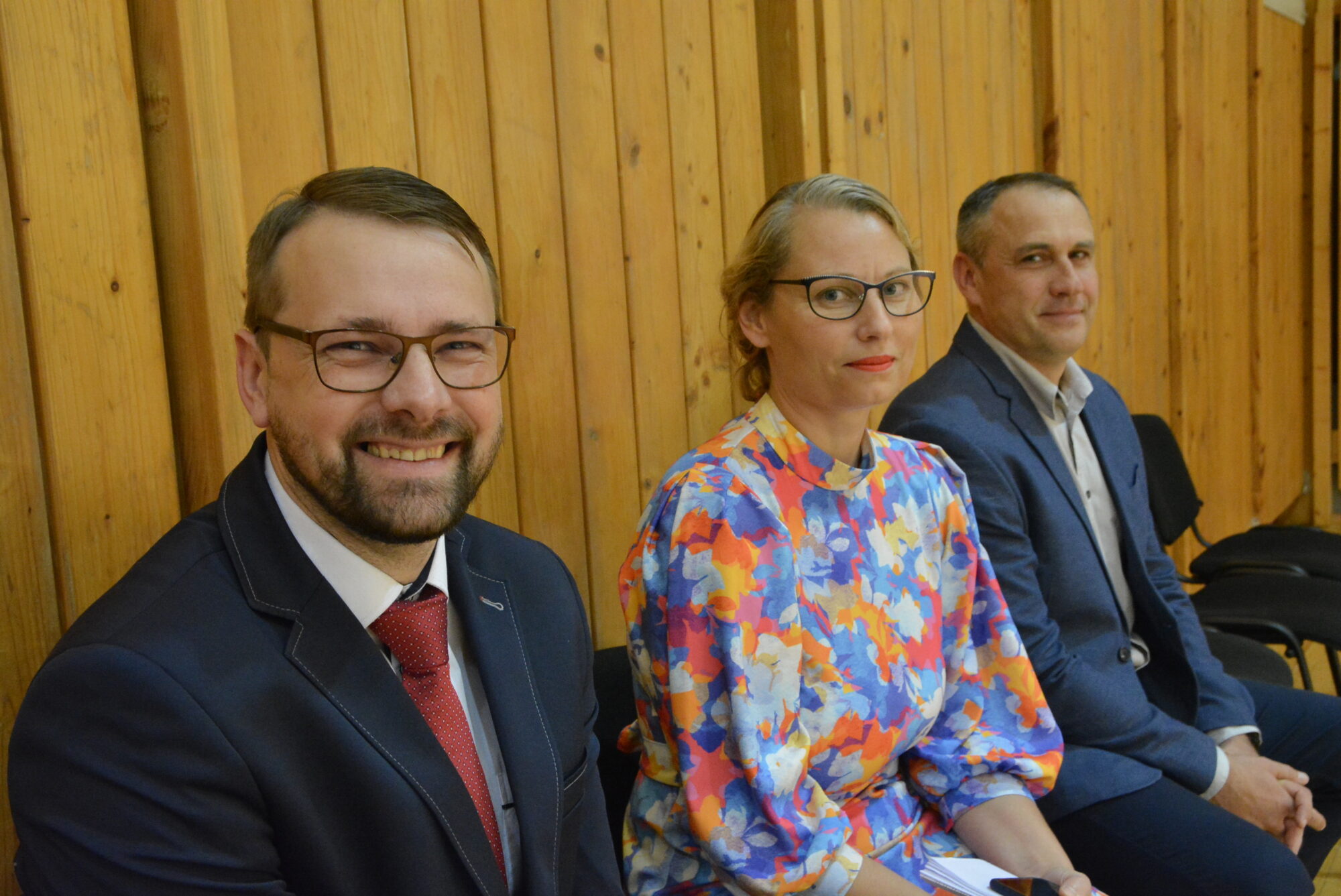 Vienprātīgi ieceļ amatā jaunos trīs pašvaldības iestāžu vadītājus