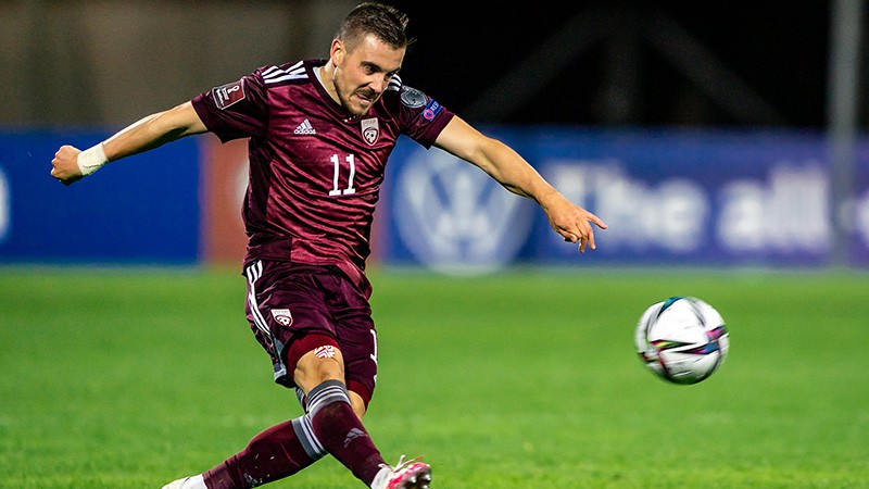 Latvijas futbolisti pēc 97 gadu pārtraukuma zaudē Turcijas izlasei