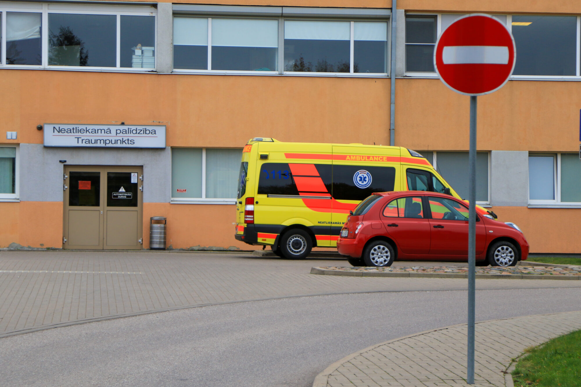 Pieaudzis slimnīcā uzņemto pacientu skaits