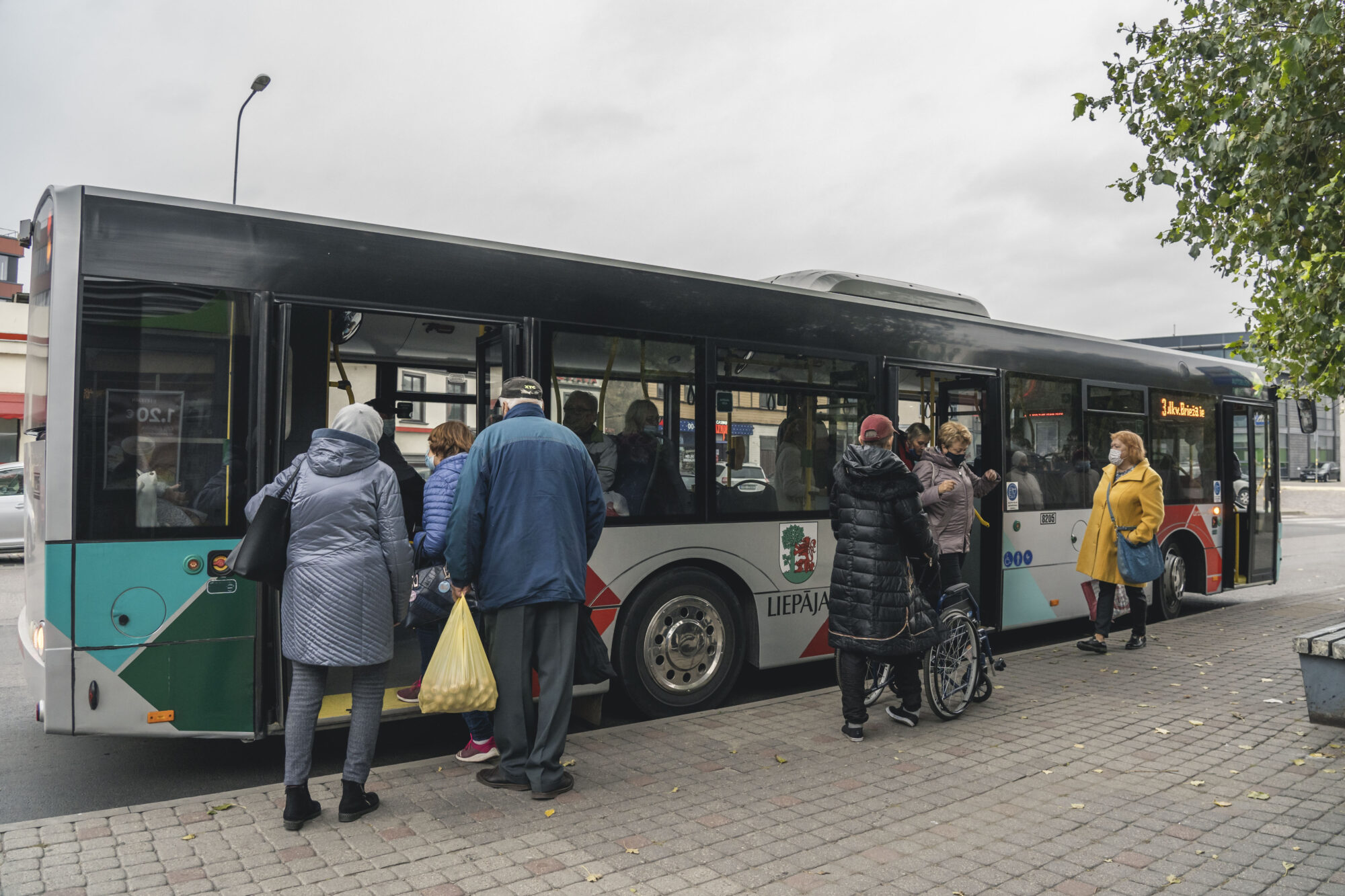 Atsevišķi sabiedriskā transporta reisi netiks veikti vadītāju slimības dēļ