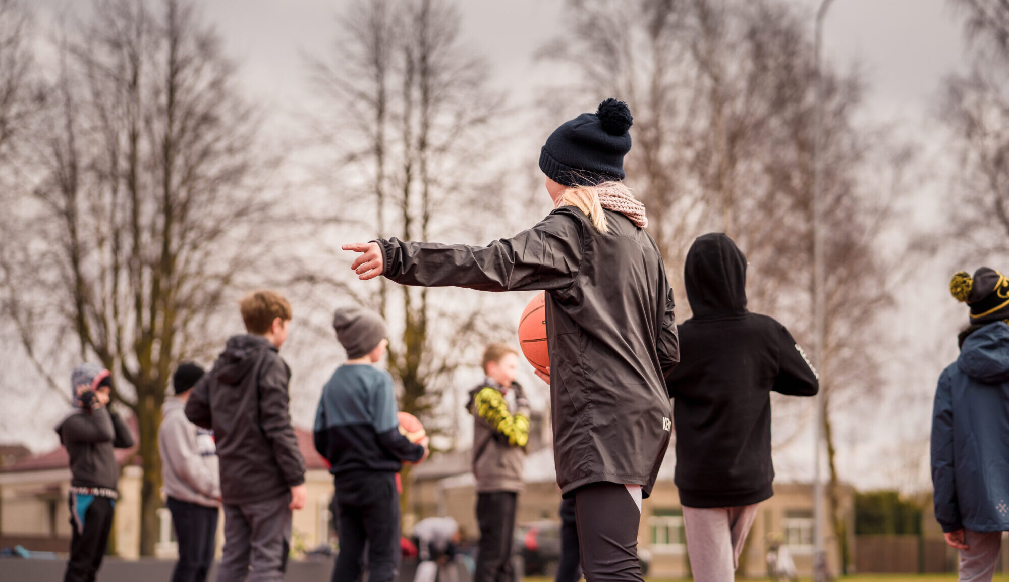 Sniedz atbalstu, lai skolēni nepamestu mācības