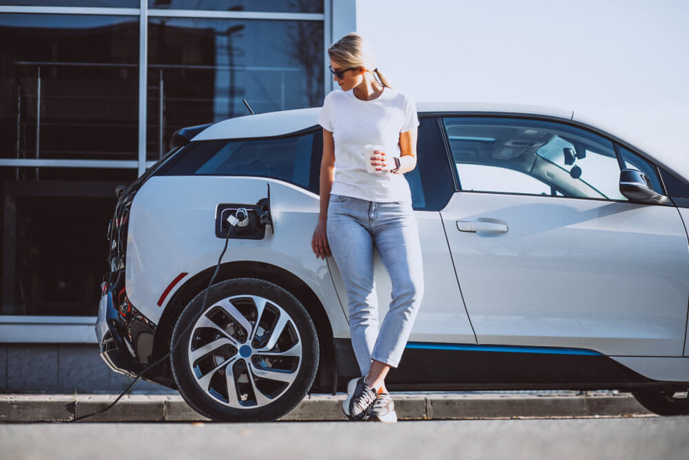 Kādas priekšrocības saņem elektroauto vadītāji?