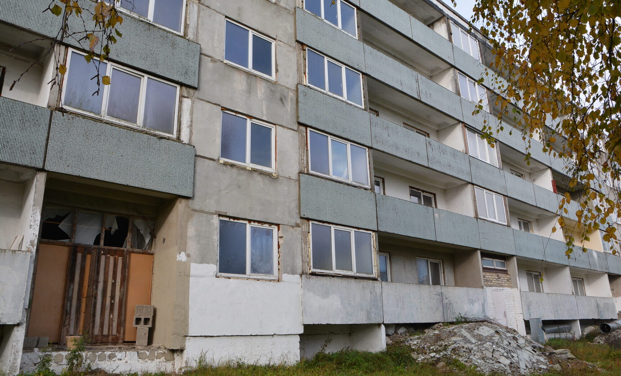 Lēņu ielas 5. nama bijušo iemītnieku pārstāvis vēršas Satversmes tiesā