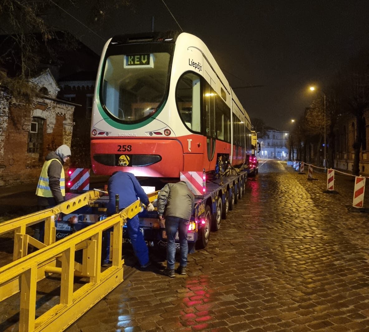 Liepāja sagaidījusi jau devīto jauno tramvaju