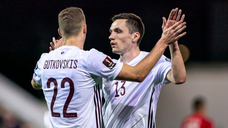 Latvijas izlase pēc četrām uzvarām jūnijā FIFA rangā pakāpjas par sešām vietām