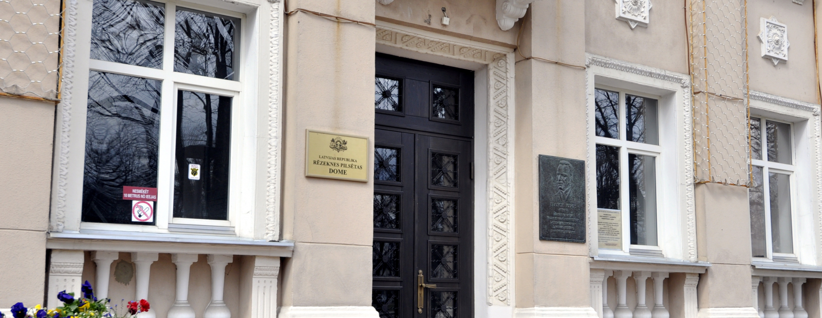 Covid-19 sertifikāta neesamības dēļ deputāta pilnvaras apturētas gandrīz trešdaļai Rēzeknes domnieku