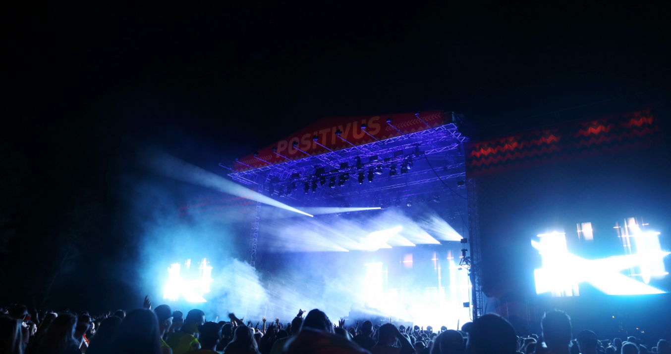 Mūzikas un mākslas festivāls “Positivus” nākamgad notiks Rīgā