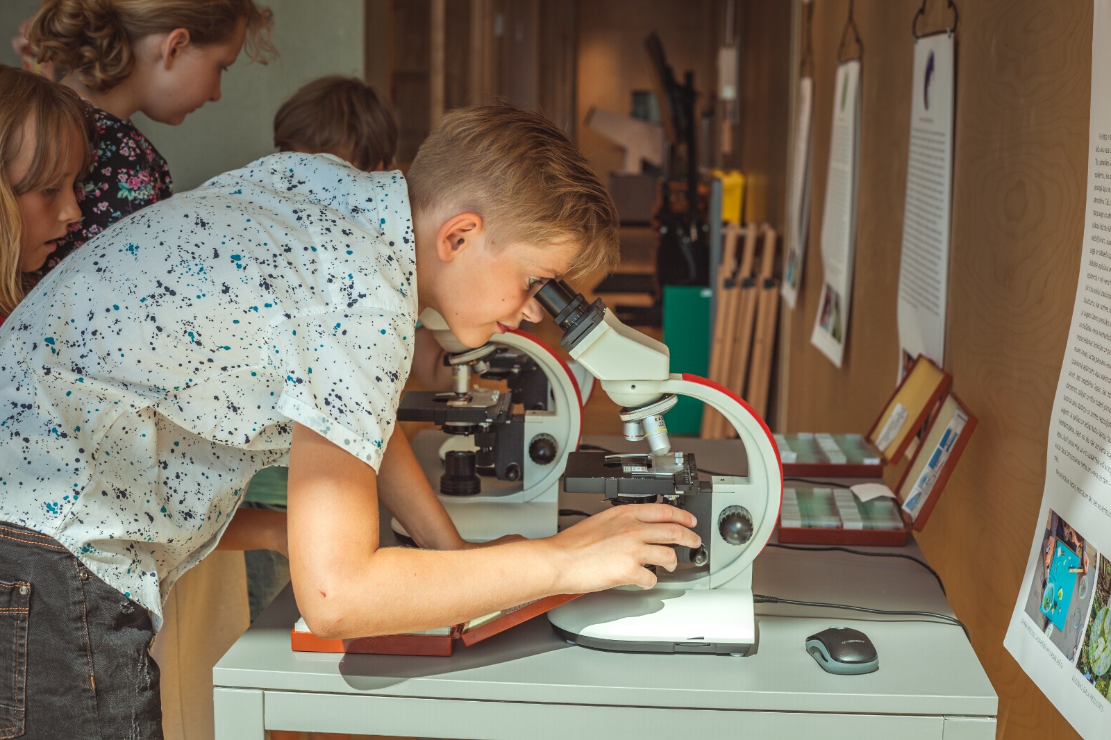 Skolēni varēs izzināt hidrobioloģiju un citas “oģijas”