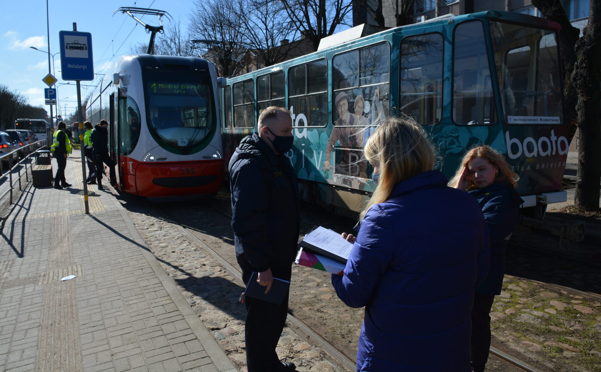 2021. gada apskats: Naža dūrieni un sitieni prāta aptumsumā