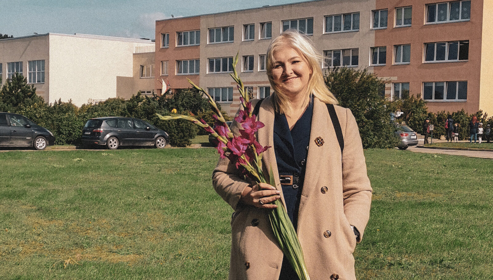 Pedagogu trūkums ir milzu problēma. Skolotājus izķer kā karstus pīrādziņus
