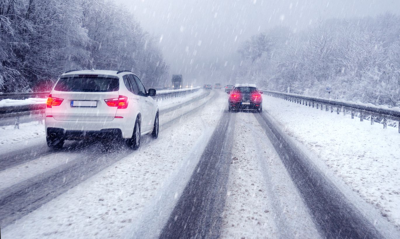 Valsts autoceļu uzturēšana decembra pirmajās dienās izmaksājusi apmēram 2,5 miljonus eiro