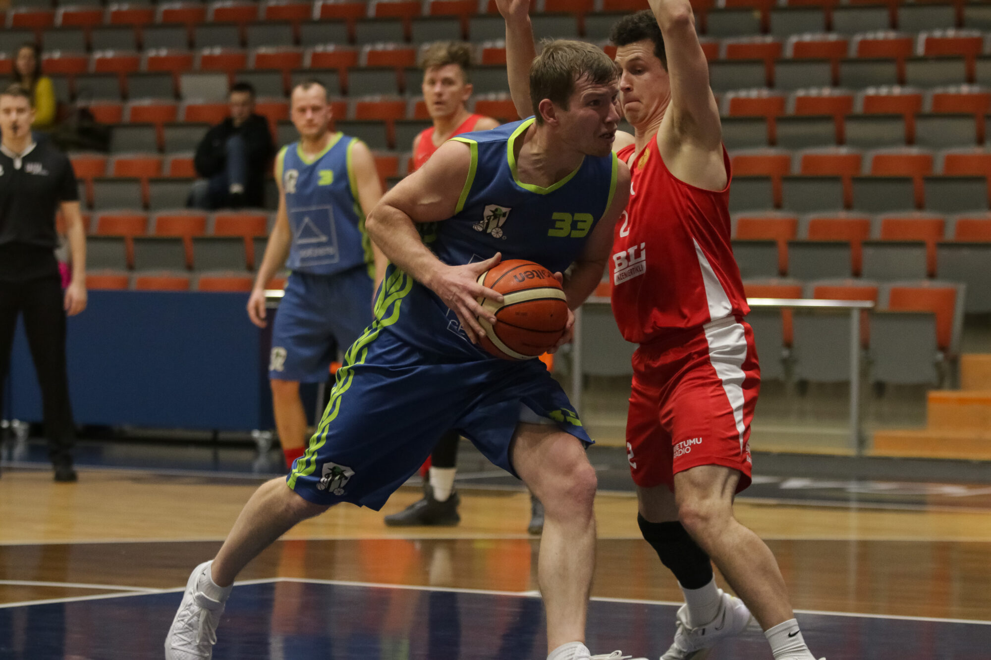 Nīca/BLi ar ”buzzer beater” izglābjas no zaudējuma