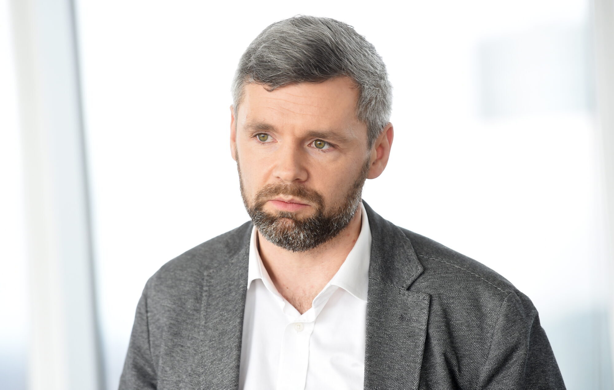 Par krāpniekiem mūsdienās: Jāatceras, ka naudu par brīvu neviens nemaksās