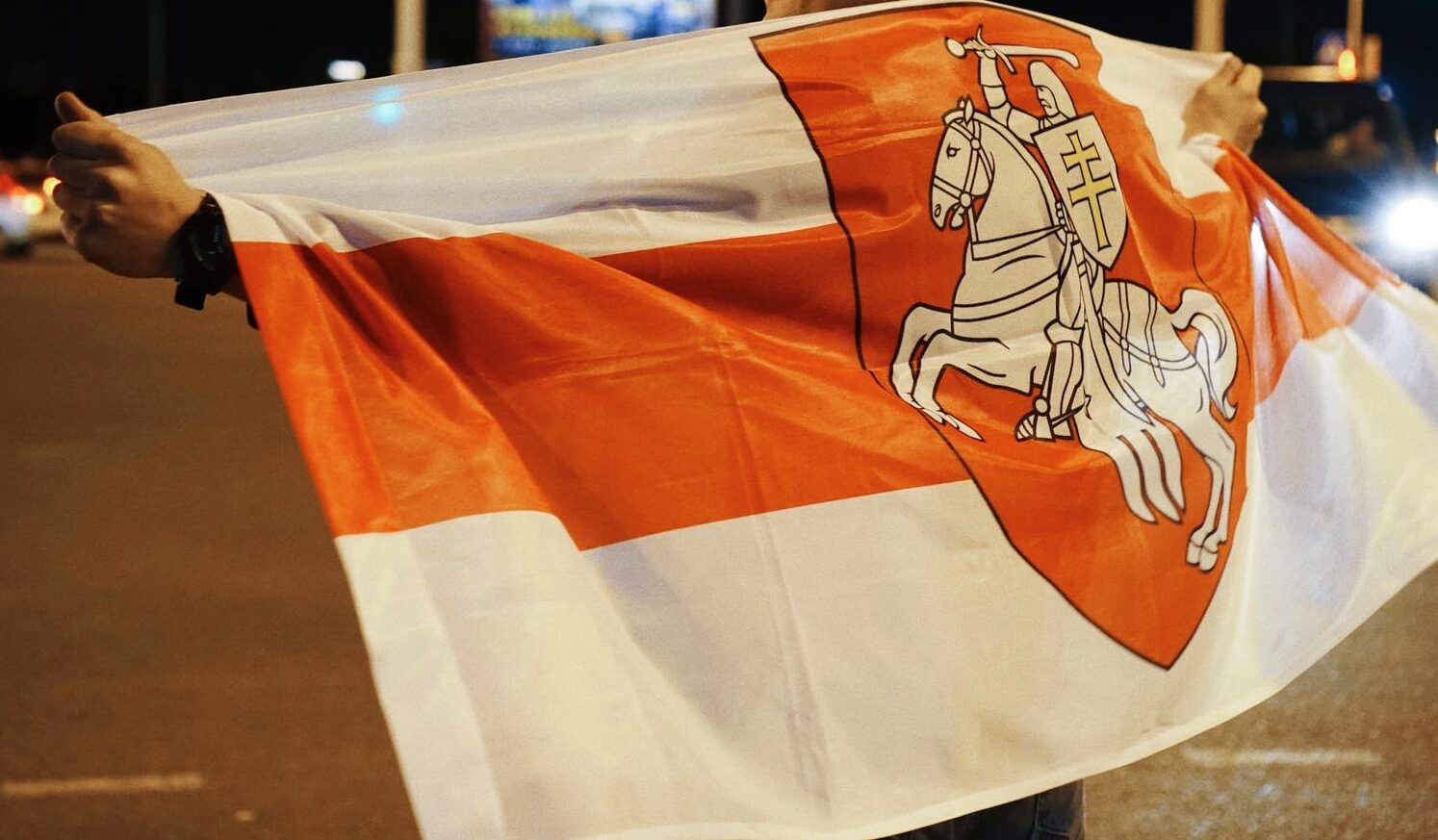 ĀM aicina Baltkrievijā esošos Latvijas valstspiederīgos pamest valsti