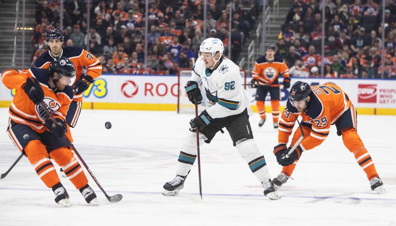 Balceram četri spēka paņēmieni un labākais +/- rādītājs “Sharks” zaudējumā pret “Oilers”
