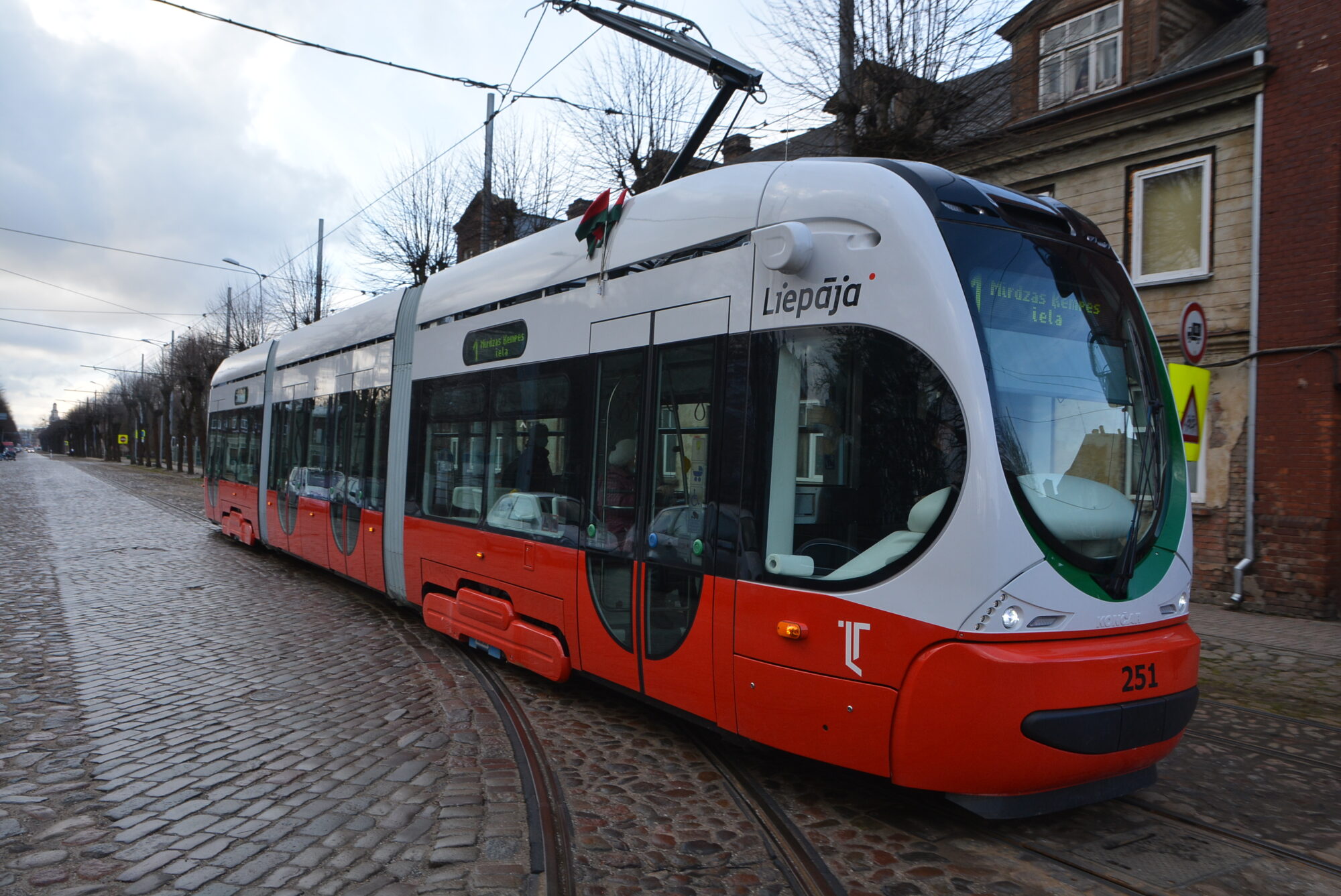 Klaipēdas ielā tramvaja kustība atjaunota