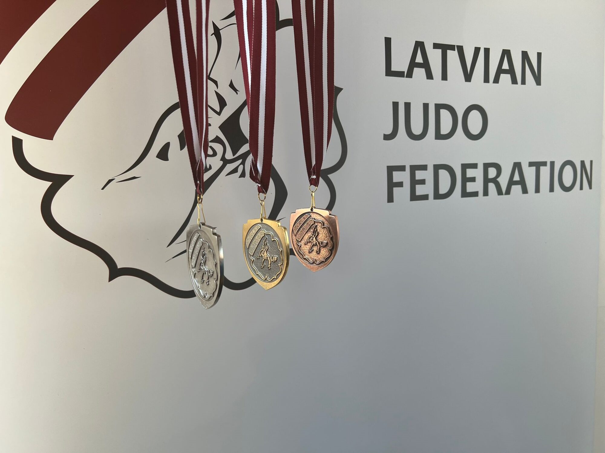 No Latvijas meistarsacīkstēm Liepājas džudisti atved medaļas
