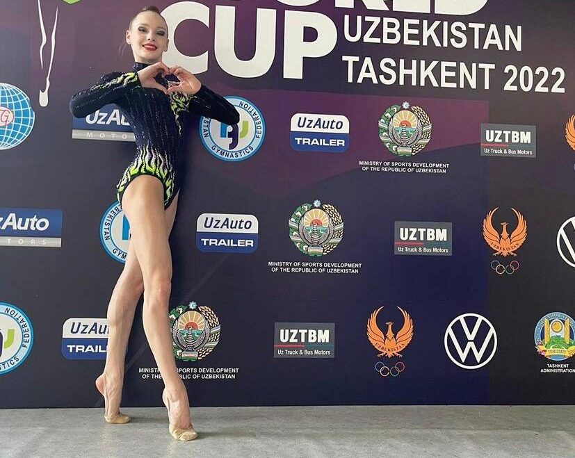 Mūsu mākslas vingrotāja Nikola Vasiļjeva Pasaules kausā otrā desmita vidū
