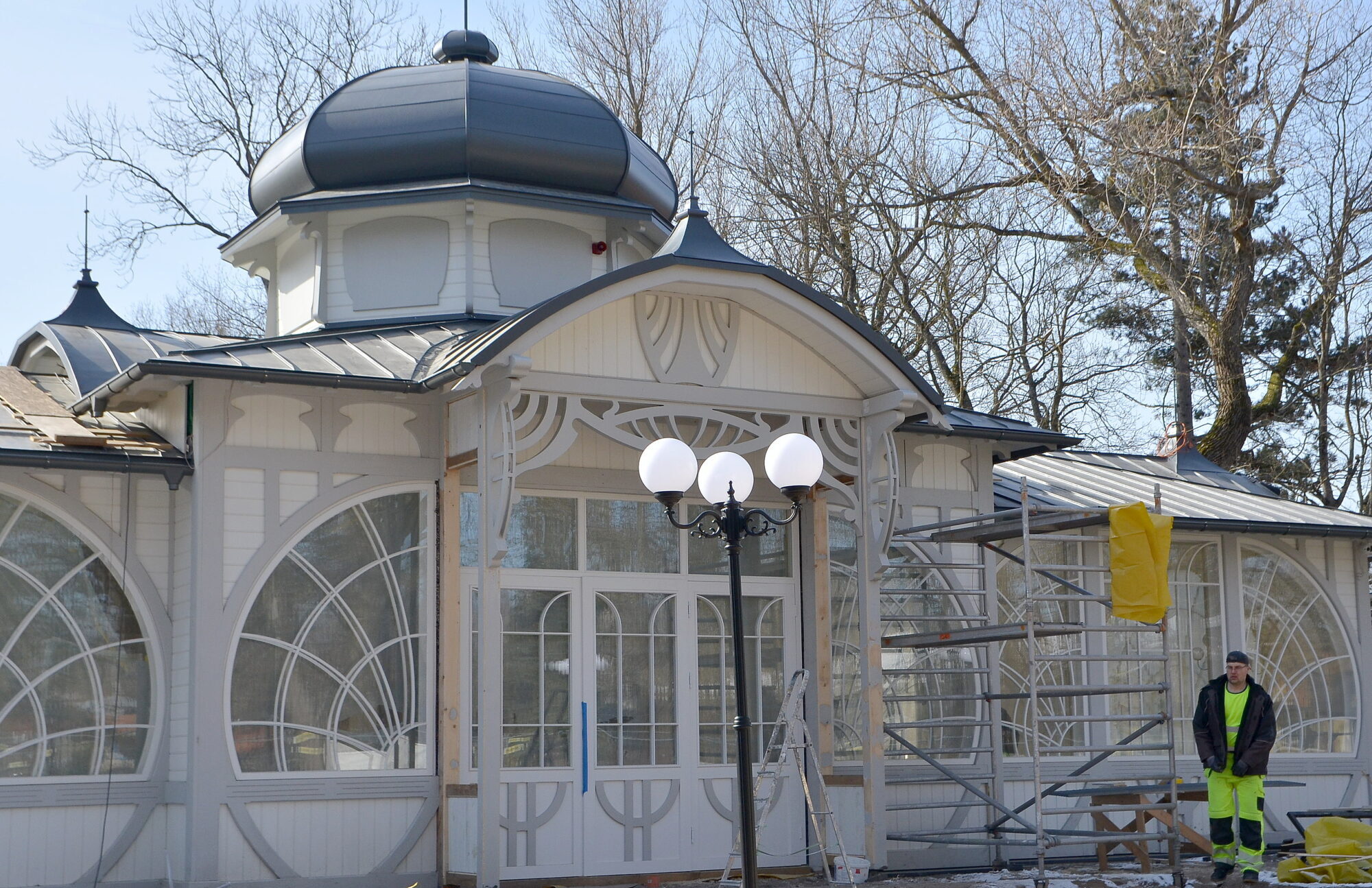 “Parka paviljons” pošas atvēršanai