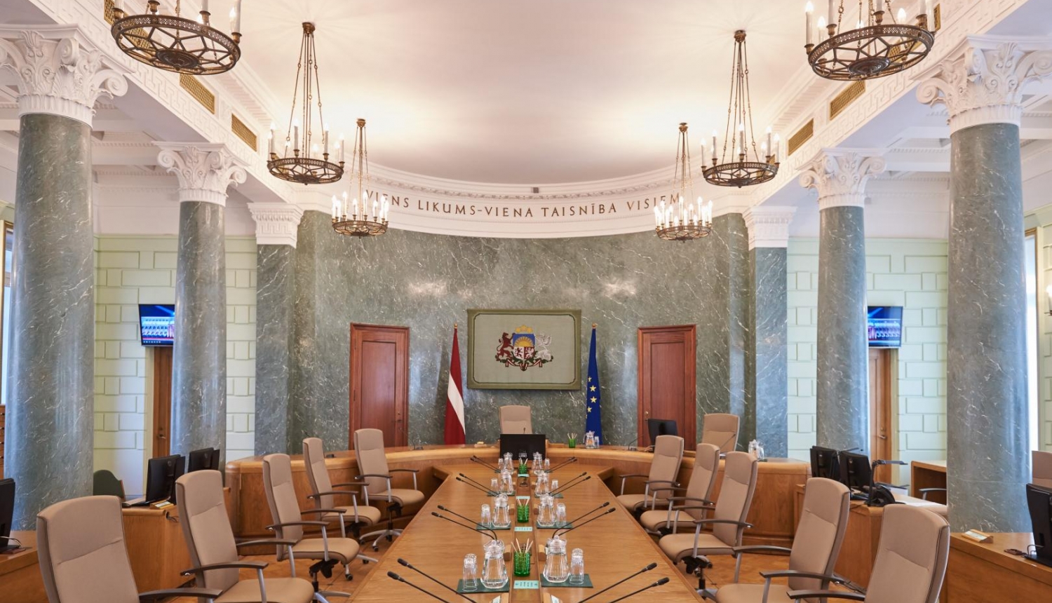 Valdība ārkārtas sēdē apstiprina Ukrainas kara bēgļu atbalsta plānu ar finansējumu līdz 116 miljoniem eiro