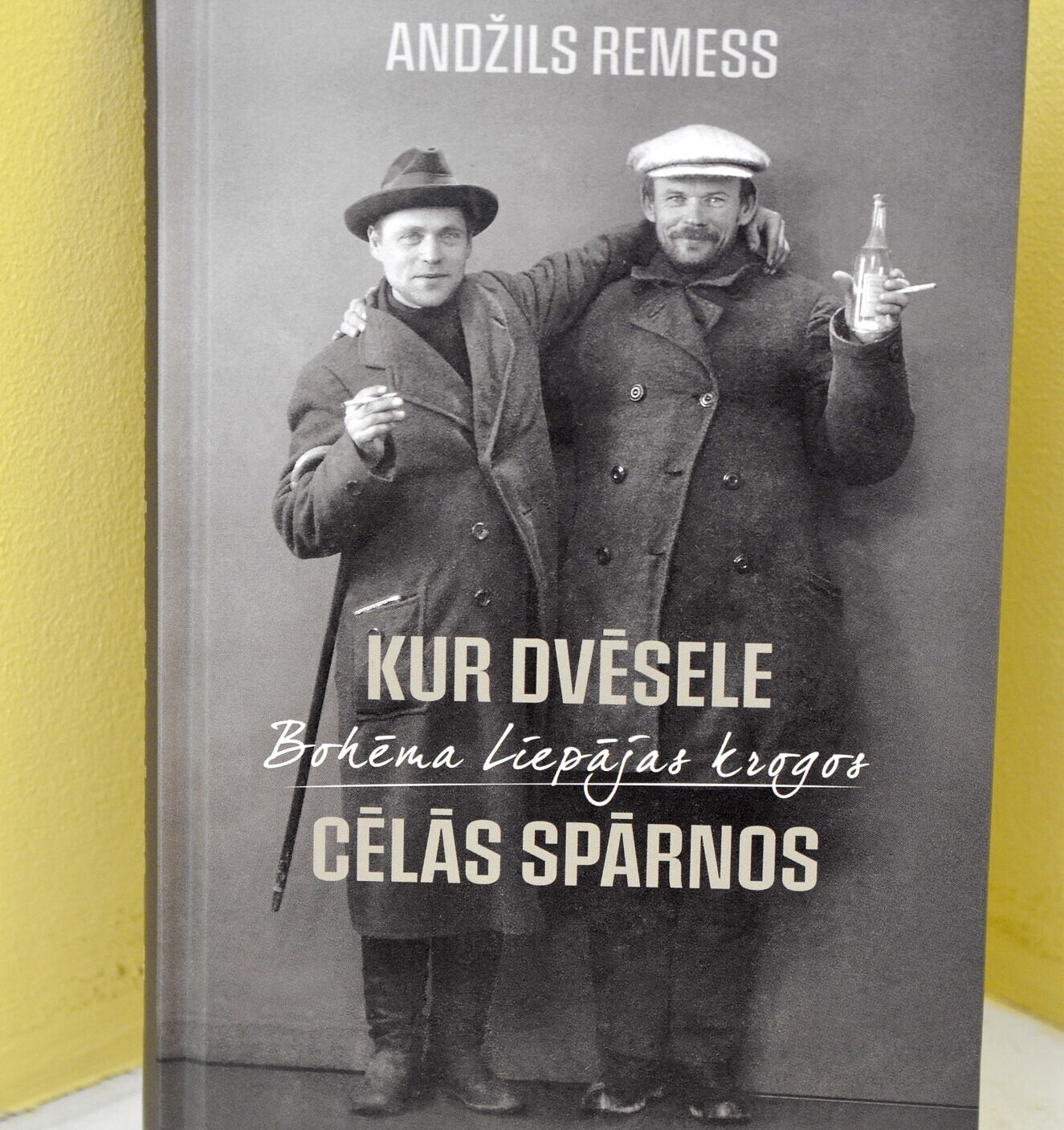 Andžila Remesa grāmata iepazīstina ar Liepājas krogu vēsturi