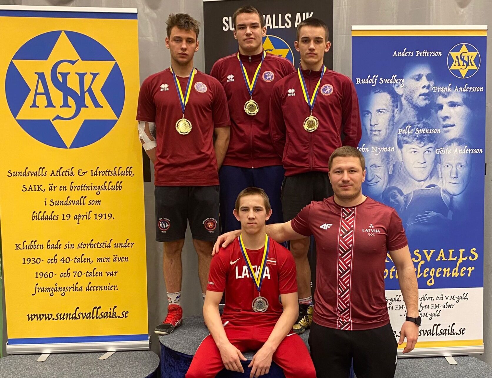 Liepājas cīkstoņi atved medaļas no Zviedrijas