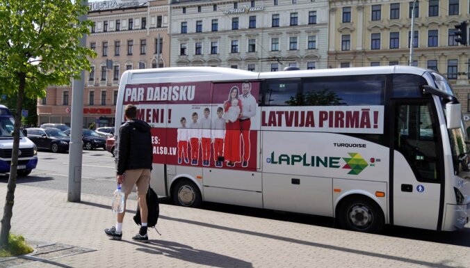 Šlesers turpmāk “autobusu aģitāciju” par referendumu finansēs ar viņam piederošā uzņēmuma “Avadel” starpniecību