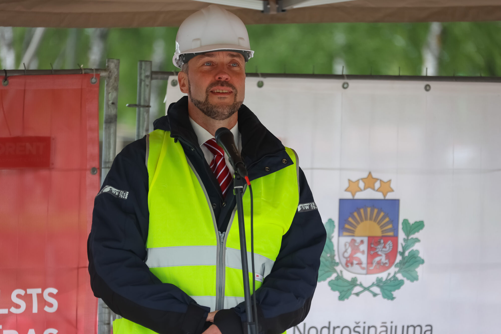 Iekšlietu ministrs Kristaps Eklons domā, ka policijas reformas pirmie augļi būs redzami šogad