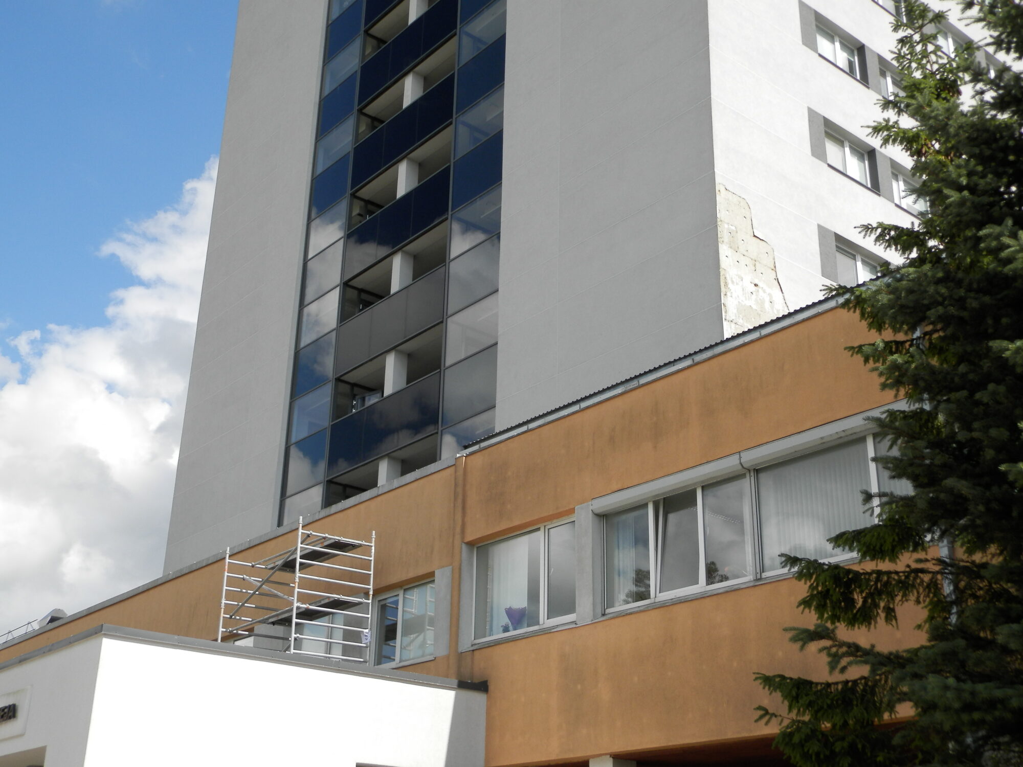 Slimnīca labos vēja nedarbus
