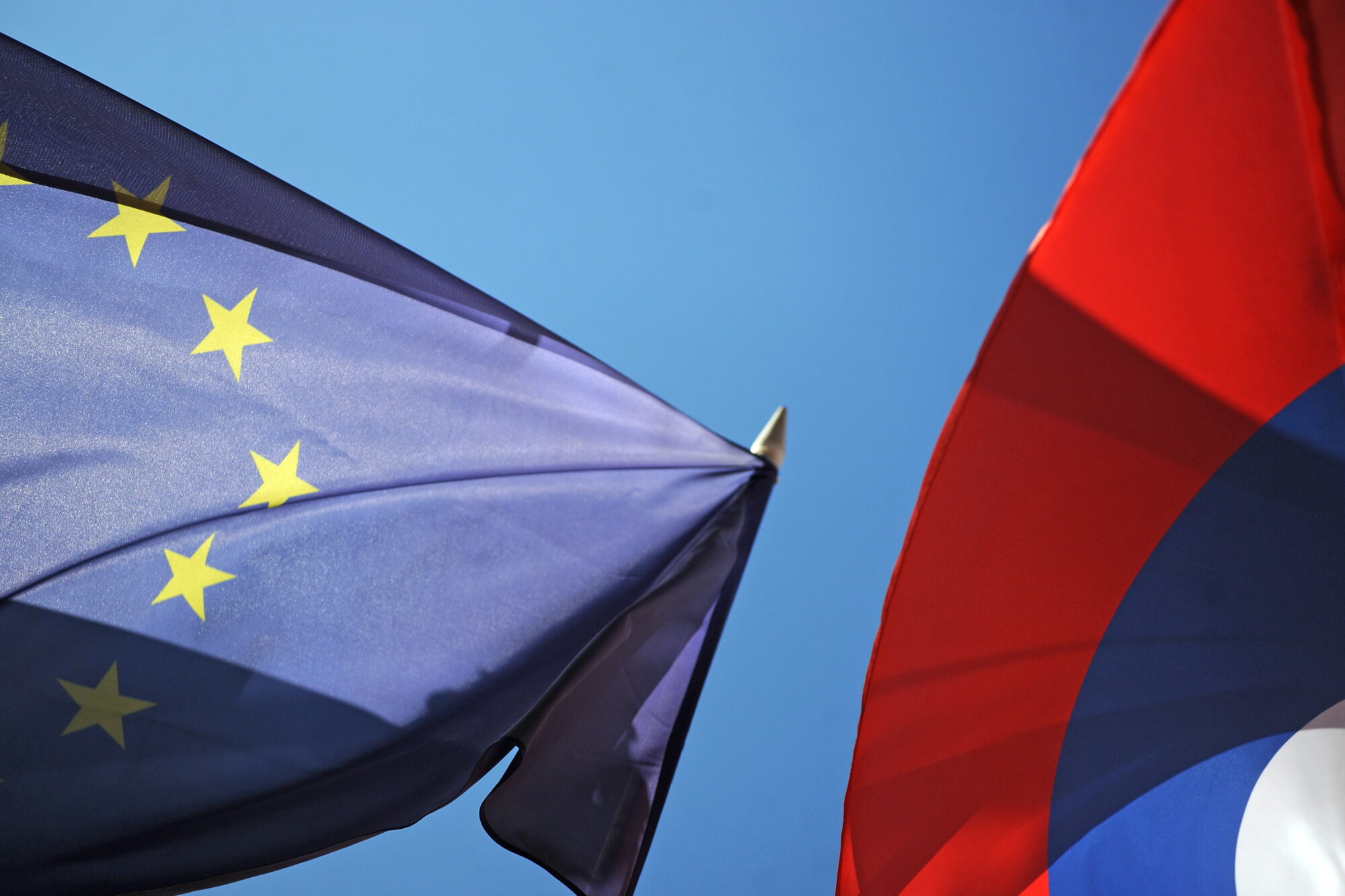 No pirmdienas tiks pastiprinātas ES sankcijas pret Krieviju
