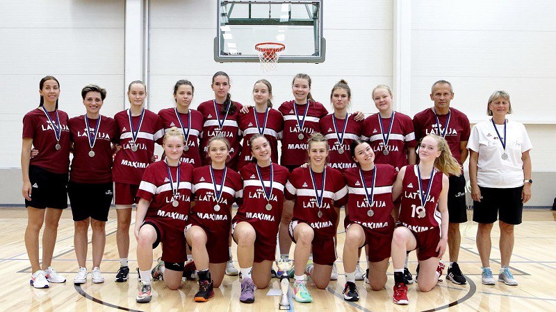 U16 izlases sastāvā iekļautas trīs kurzemnieces