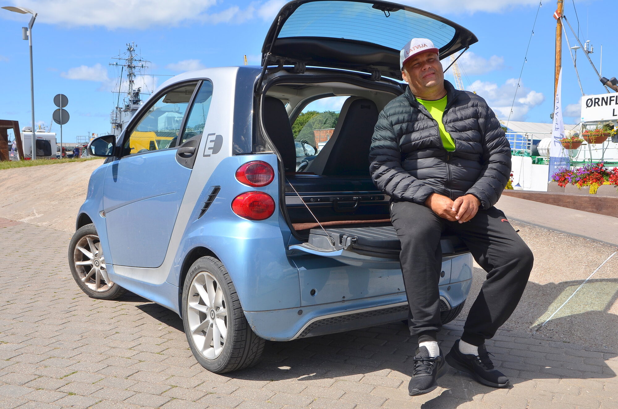 Grobiņniekam Ģirtam Kauliņam savs elektriskais “smārtiņš” patīk ar katru dienu vairāk
