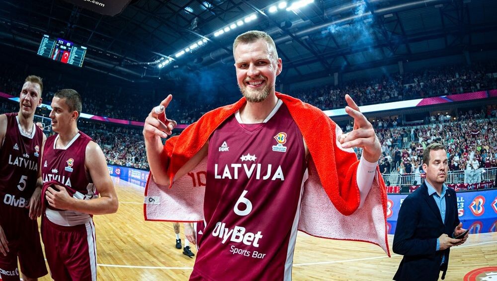 Porziņģis kandidē uz gada labākā basketbolista balvu